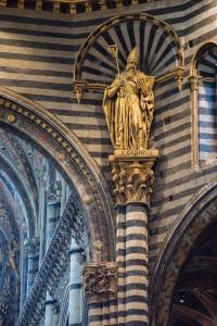images of Tuscany - The Siena Cathedral Interior