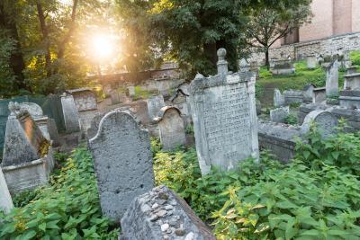 photos of Krakow - Remuh Synagogue and Cemetery