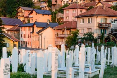 pictures of Sarajevo - Alifakovac Cemetery