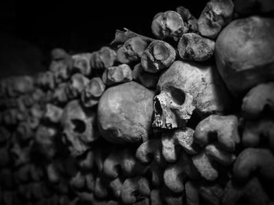 images of France - Paris Catacombs