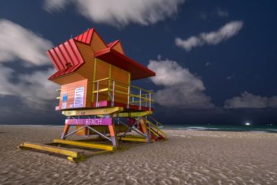 8th St Lifeguard Tower