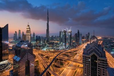 Dubai photo locations - The View At 42 - Shangri-La Hotel