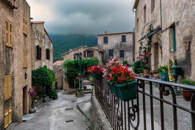 images of Corsica - Palasca - the streets 