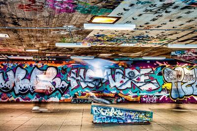 pictures of London - Southbank Skate Space