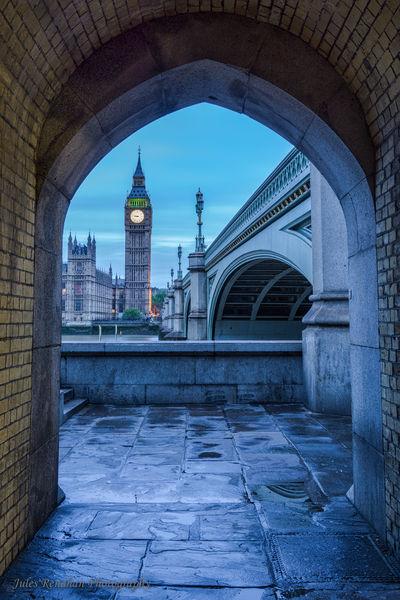 pictures of London - Big Ben from Westminster Bridge Passageway