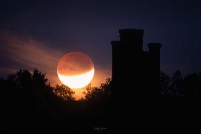 photos of South Wales - Paxton's Tower - Moonrise & Sunrise
