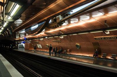 images of Paris - Arts et Metiers Metro Station (Line 11)