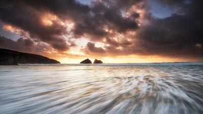 photo spots in England - Holywell Bay