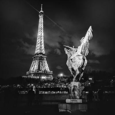Paris photography guide - La France Renaissante, Pont de Bir-Hakeim