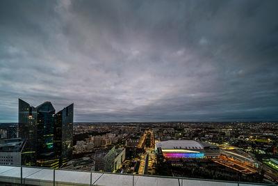 photos of Paris - Grande Arche - rooftop view