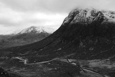 images of Glencoe, Scotland - Beinn a'Chrulaiste 