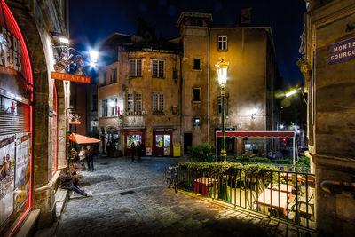 photography locations in Lyon - Trinite square in the Old Lyon