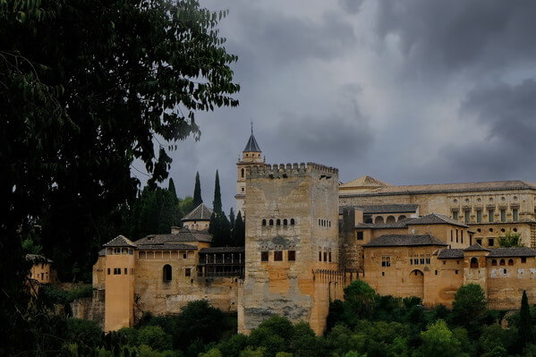 Day after, the weather changed. Thick dark clouds made a nice background for Alhambra.