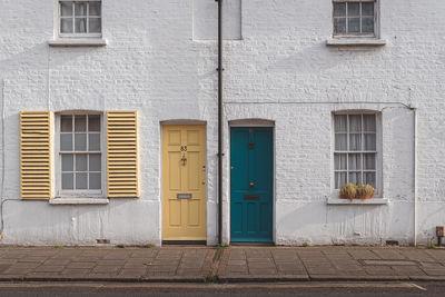 photography locations in London - Sheen Lane Shuttered Houses