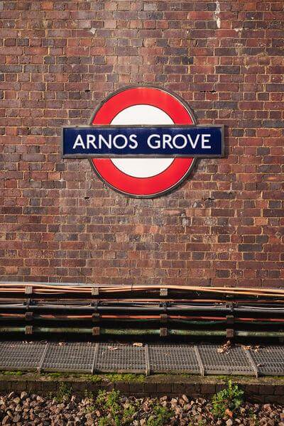 images of London - Arnos Grove Station