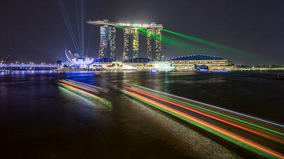 photos of Singapore - Jubilee and Esplanade Bridge
