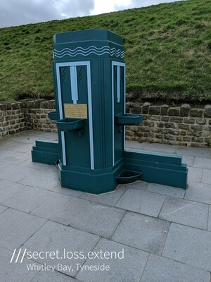 photography spots in United Kingdom - Whitley Bay drinking fountain 