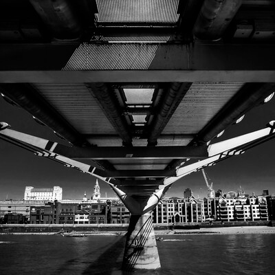 photos of London - Beneath Millennium Bridge (Northbank)