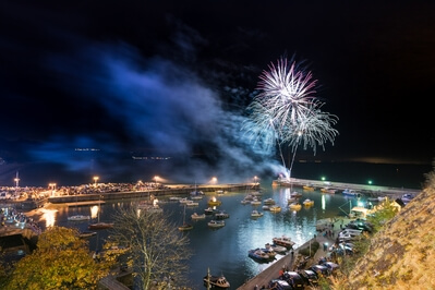 pictures of South Wales - Saundersfoot Fireworks