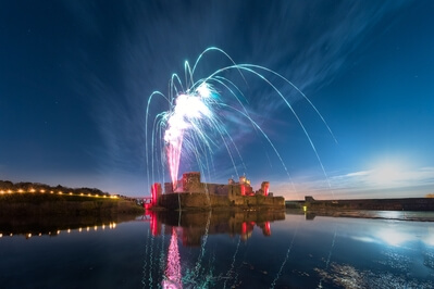 photos of South Wales - Fireworks at Caerphilly Castle