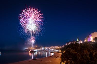 pictures of South Wales - Fireworks at Tenby Harbour