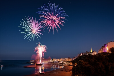 photos of South Wales - Fireworks at Tenby Harbour
