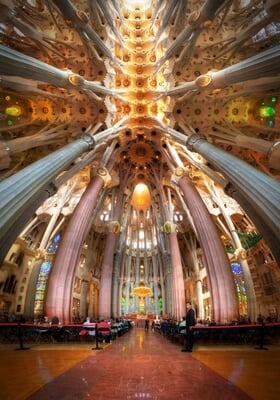 photo spots in Barcelona - Sagrada Familia - Interior