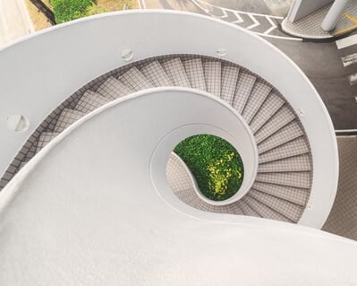 photo spots in Singapore - Raffles Blvd Spiral Stairs