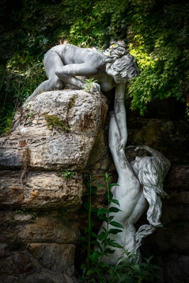 photos of London - The Naked Ladies, York House Gardens