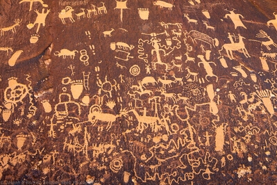 United States photography spots - Newspaper Rock