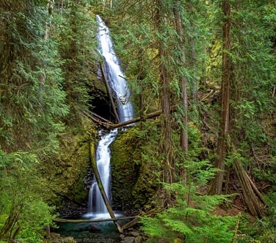 instagram spots in Washington - Murhut Falls