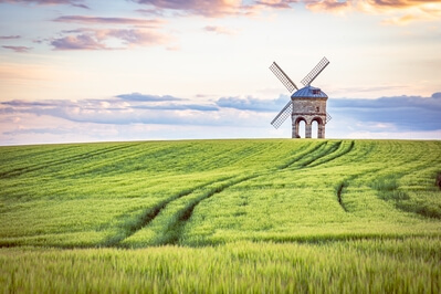 United Kingdom instagram spots - Chesterton Windmill