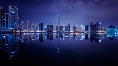 Photographing Dubai - Business Bay reflection view