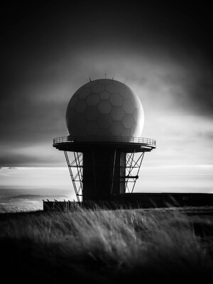 photo locations in England - Titterstone Clee Hill - Radar Stations