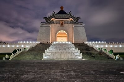 photo locations in Taiwan - Taipei Liberty Square and National Chiang Kai-shek Memorial Hall
