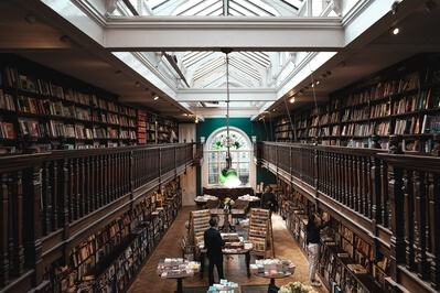 pictures of London - Daunt Books