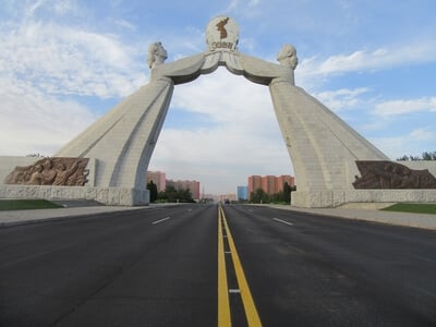 photography locations in North Korea - Arch of Reunification