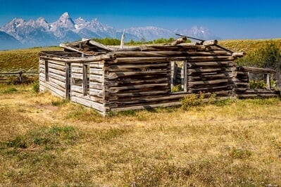 Wyoming photography locations - Shane Cabin