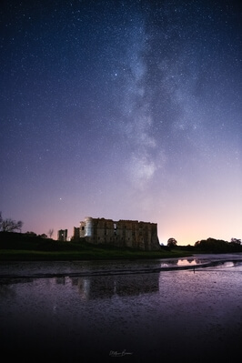 images of South Wales - Carew Castle & River