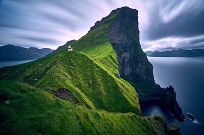 photo locations in Faroe Islands - Kallur Lighthouse on Kalsoy