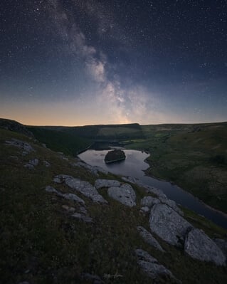 photo spots in Wales - Hillside Above Penygarreg Reservoir