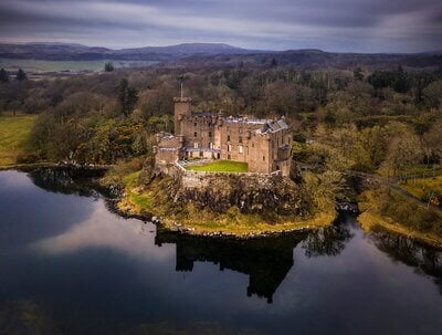 instagram locations in Scotland - Dunvegan Castle