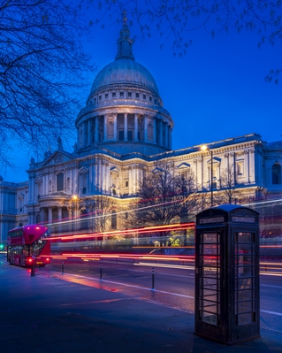 Greater London photo locations - Carter Lane Gardens - St Pauls Cathedral Viewpoint