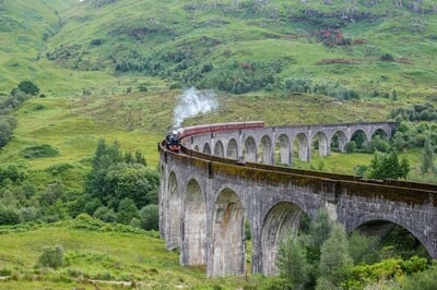 photography spots in United Kingdom - Hogwart's Express, Glenfinnan Viaduct
