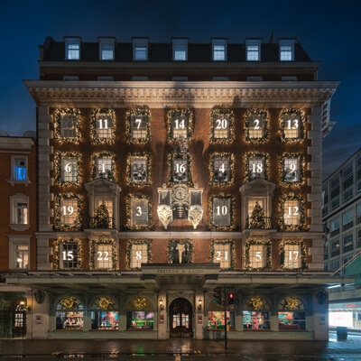 photography locations in London - Fortnum & Mason - Exterior