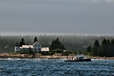 Maine instagram locations - Winter Harbor Lighthouse