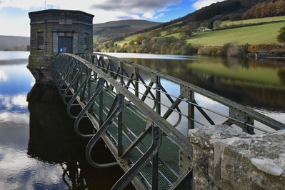 images of South Wales - Talybont Reservoir