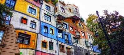Austria photo locations - Hundertwasserhaus