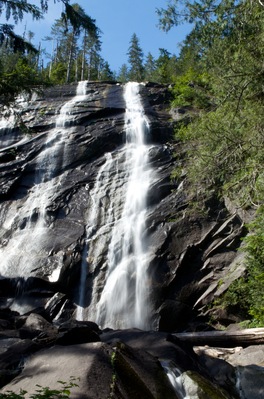instagram spots in Washington - Bridal Veil Falls