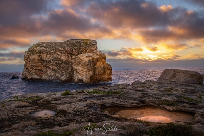 Malta photo locations - Fungus Rock